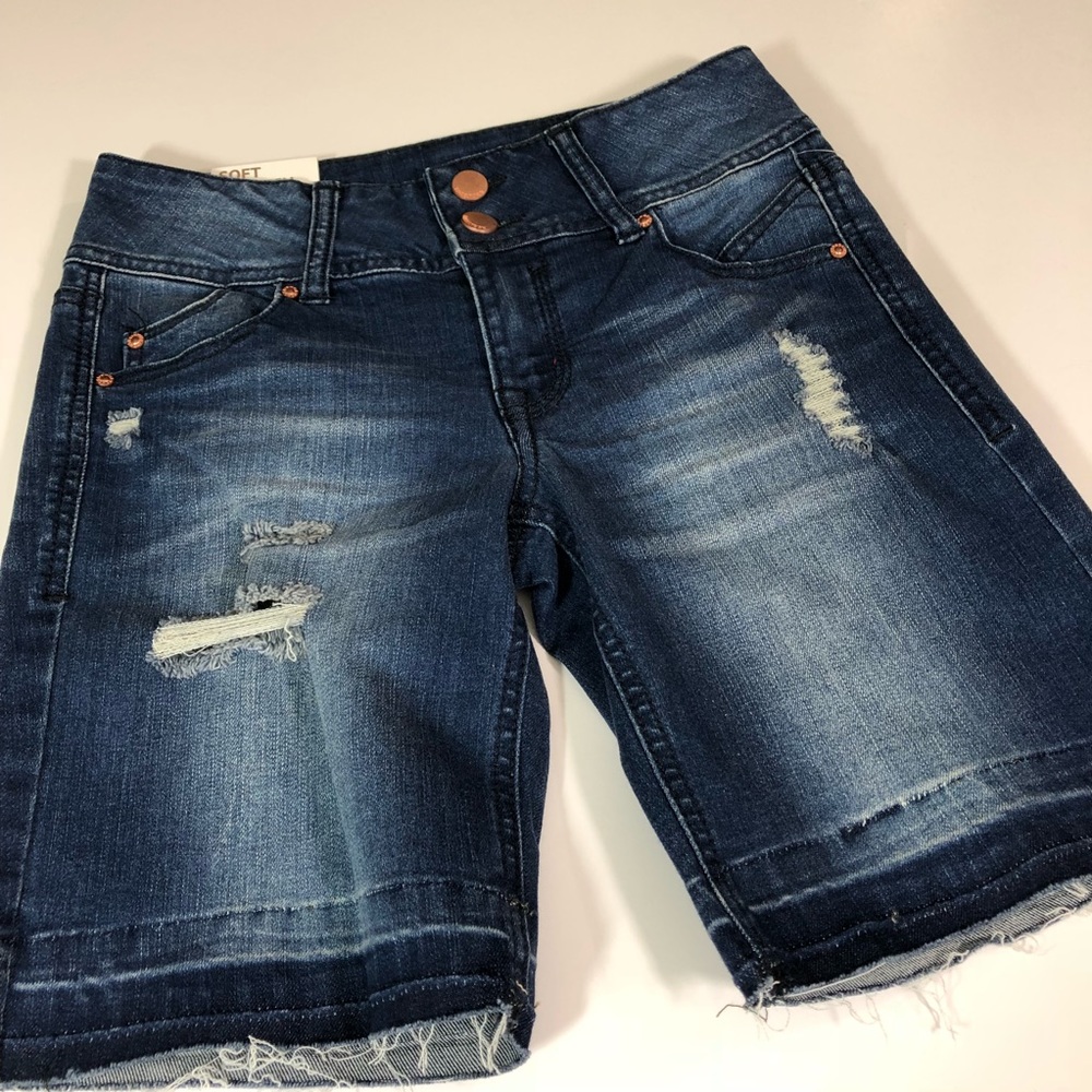 Tinsel Town Soft Stretch Bermuda Shorts Size 0